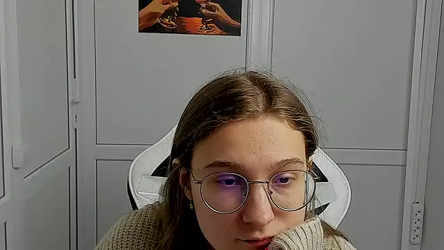 Mia kristal online show from 4, 4, 2026