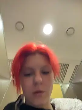 Snapshot of NinaParri chatting on 9, 5, 2026 NinaParri online show from 9, 5, 2026
