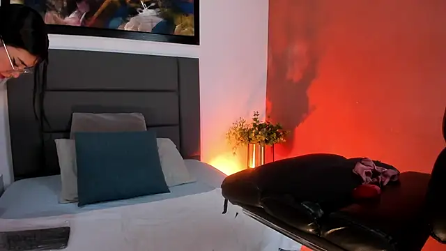 AnnieBlluee online show from 25, 4, 2026