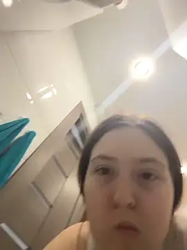 Snapshot of charmingggirl chatting on 6, 5, 2026 charmingggirl online show from 6, 5, 2026