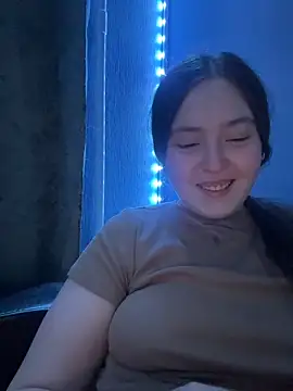 Snapshot of charmingggirl chatting on 11, 5, 2026 charmingggirl online show from 11, 5, 2026