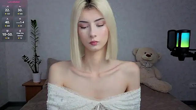 kittysocutie online show from 10, 6, 2026