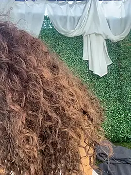 CurlyOopsieXXX online show from 17, 6, 2026