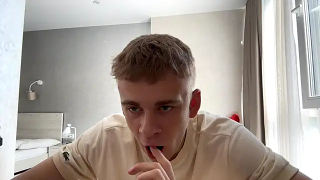 Snapshot of SoloFury chatting on 5, 7, 2026 SoloFury online show from 5, 7, 2026