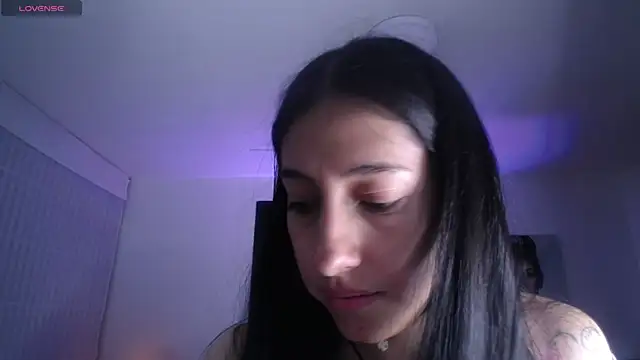 Melannyy V online show from 15, 5, 2026