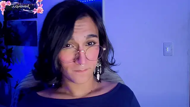 Snapshot of Zoee_Kiss_ chatting on 29, 5, 2026 Zoee Kiss online show from 29, 5, 2026
