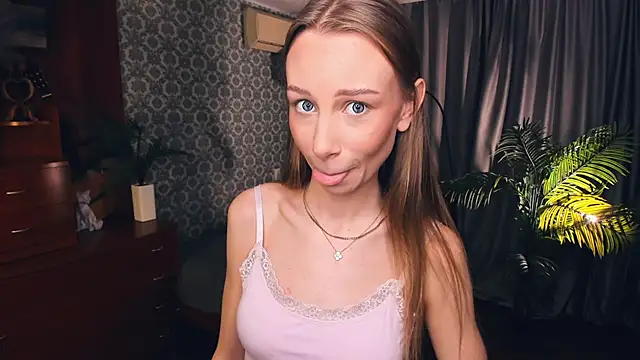 AmilyAmilli online show from 5, 4, 2026