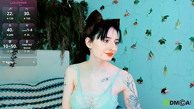 Snapshot of Kira__Cutie chatting on 23, 5, 2026 Kira Cutie online show from 23, 5, 2026