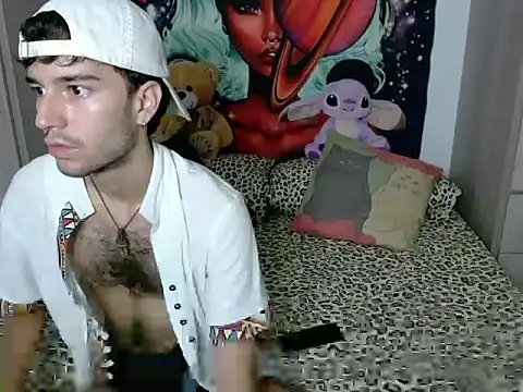 Snapshot of Adrien_polo chatting on 18, 5, 2026 Adrien polo online show from 18, 5, 2026