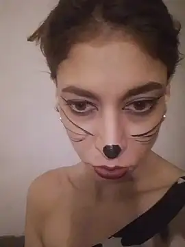 Sari-manequinn online show from 20, 6, 2026