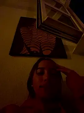 Sexyandtiny online show from 4, 5, 2026