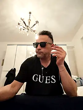 Snapshot of FINCHELABARCAVA chatting on 29, 3, 2026 FINCHELABARCAVA online show from 29, 3, 2026