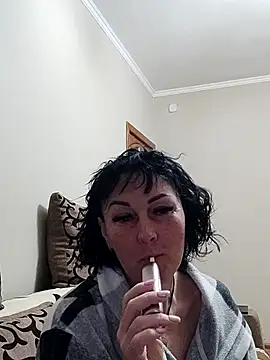 HelgaDennis online show from 19, 4, 2026