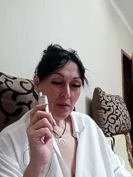 Snapshot of HelgaDennis chatting on 17, 6, 2026 HelgaDennis online show from 17, 6, 2026