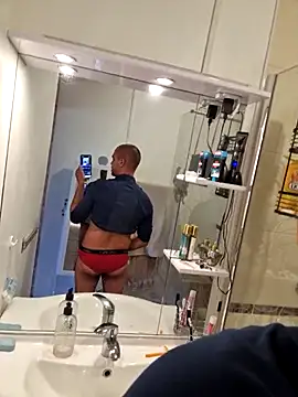 Justfunfree online show from 2, 4, 2026