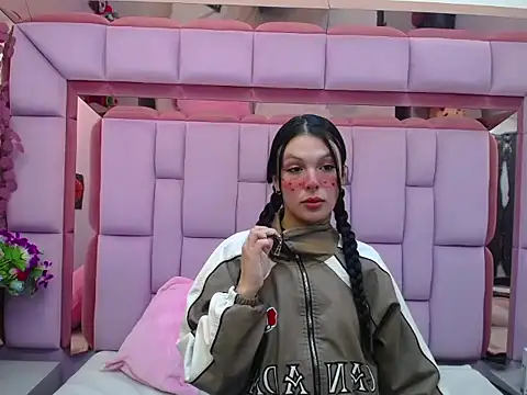 Salome Saen  online show from 21, 4, 2026