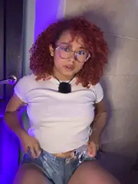 lara curly online show from 4, 6, 2026