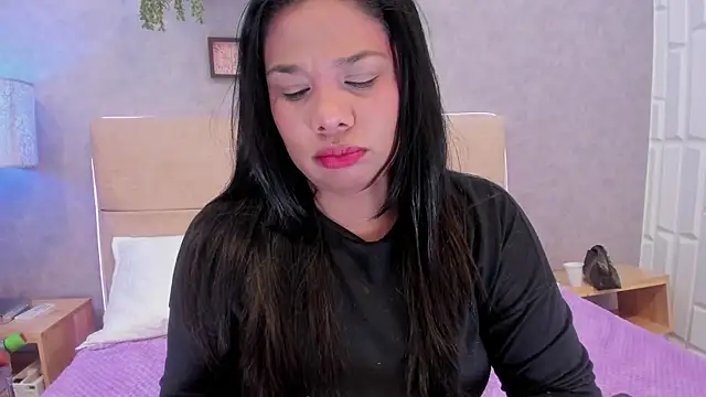 Cloee evans online show from 28, 4, 2026