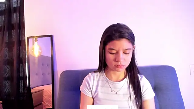 Snapshot of LindaCatalina_ chatting on 6, 4, 2026 LindaCatalina online show from 6, 4, 2026