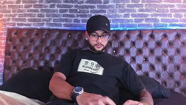 KyleJoss30 online show from 24, 4, 2026