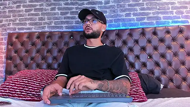 KyleJoss30 online show from 27, 4, 2026