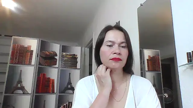Selena Moo online show from 7, 6, 2026