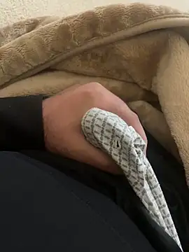 yassineamri online show from 14, 4, 2026