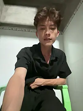 Nguyencuong1999 online show from 12, 5, 2026