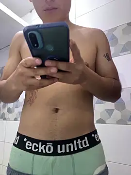 Snapshot of Piero_1369 chatting on 25, 3, 2026 Piero 1369 online show from 25, 3, 2026