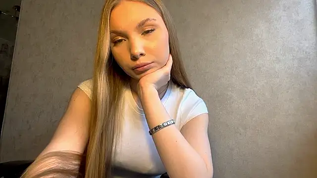 Snapshot of CarolineNine chatting on 26, 3, 2026 CarolineNine online show from 26, 3, 2026