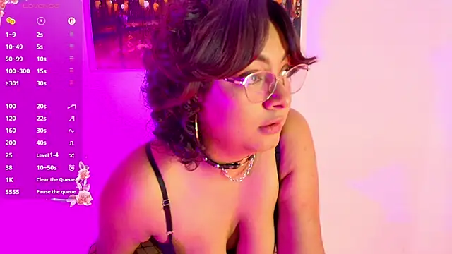Snapshot of alexa_cruz__ chatting on 30, 7, 2026 alexa cruz online show from 30, 7, 2026