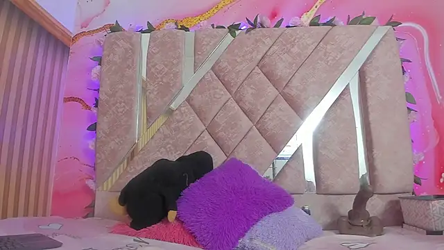 baby peach   online show from 30, 5, 2026