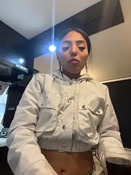 Snapshot of Velunett_19 chatting on 27, 3, 2026 Velunett 19 online show from 27, 3, 2026