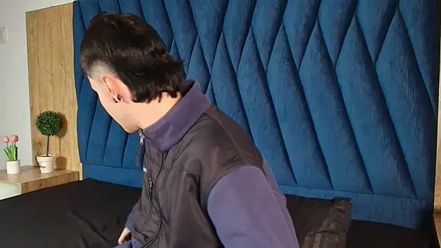 Snapshot of lio____ chatting on 6, 4, 2026 lio online show from 6, 4, 2026