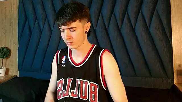 Snapshot of lio____ chatting on 9, 4, 2026 lio online show from 9, 4, 2026