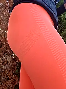 Snapshot of SellenaGomez chatting on 26, 3, 2026 SellenaGomez online show from 26, 3, 2026