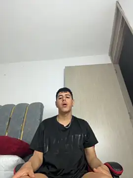 Snapshot of Angel_khouri_ chatting on 20, 4, 2026 Angel khouri online show from 20, 4, 2026