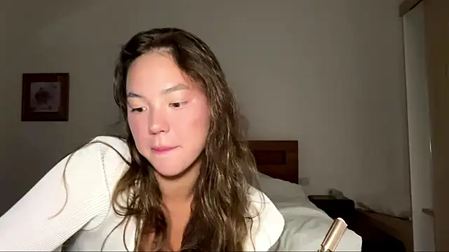 kamila 18 french online show from 3, 5, 2026