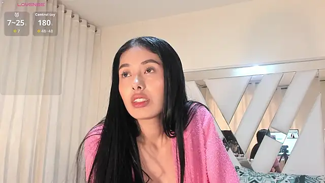 Snapshot of candy_skyy chatting on 18, 4, 2026 candy skyy online show from 18, 4, 2026