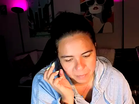 Snapshot of HannaJonns chatting on 19, 4, 2026 HannaJonns online show from 19, 4, 2026