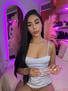 Rossie Blooms online show from 4, 5, 2026