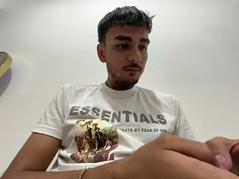 Snapshot of Velvet_man chatting on 25, 3, 2026 Velvet man online show from 25, 3, 2026