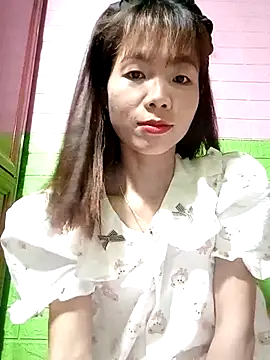 AmyLinee01 online show from 11, 5, 2026