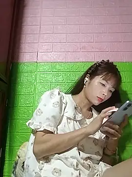 AmyLinee01 online show from 4, 6, 2026