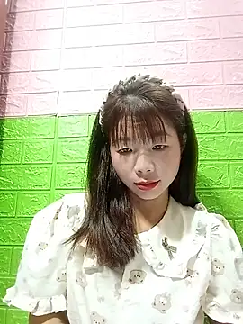 AmyLinee01 online show from 14, 6, 2026