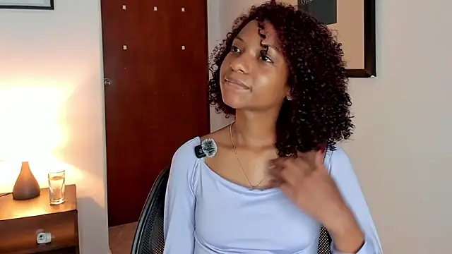 Snapshot of marian_h chatting on 12, 4, 2026 marian h online show from 12, 4, 2026