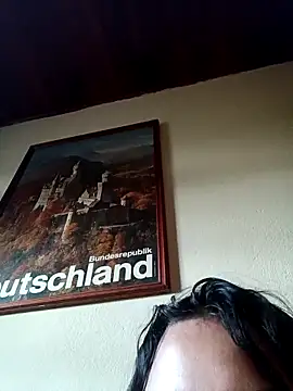 Snapshot of yarinhafox chatting on 5, 4, 2026 yarinhafox online show from 5, 4, 2026