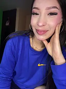 Snapshot of Itze_Mua chatting on 21, 5, 2026 Itze Mua online show from 21, 5, 2026