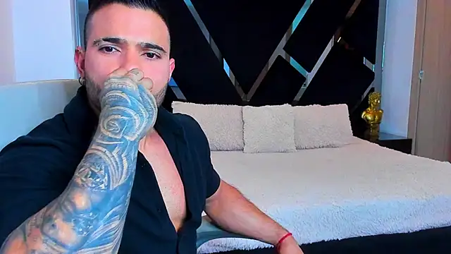 Snapshot of Raytorres chatting on 2, 5, 2026 Raytorres online show from 2, 5, 2026
