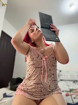 Amelie-RedHoney online show from 13, 4, 2026